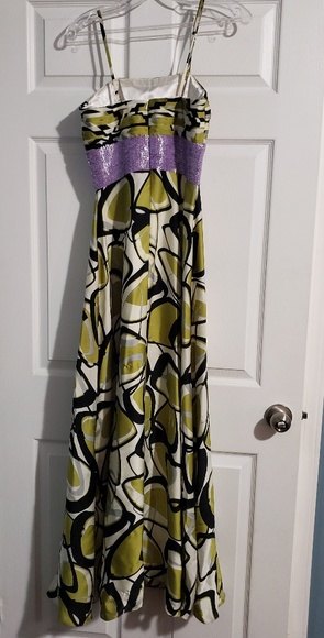 Green, black and gray pattern Prom Dress - Picture 3 of 7